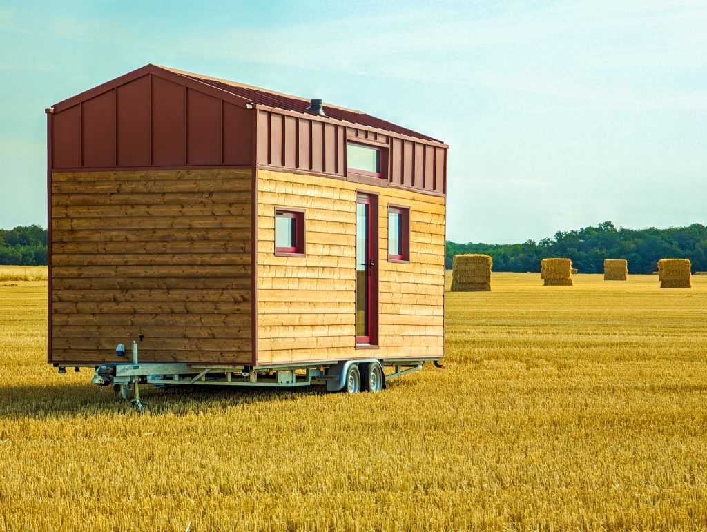 tiny house avec bardage bois et aluminium